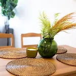 Premium Design Apartment With Balcony & Free Parking