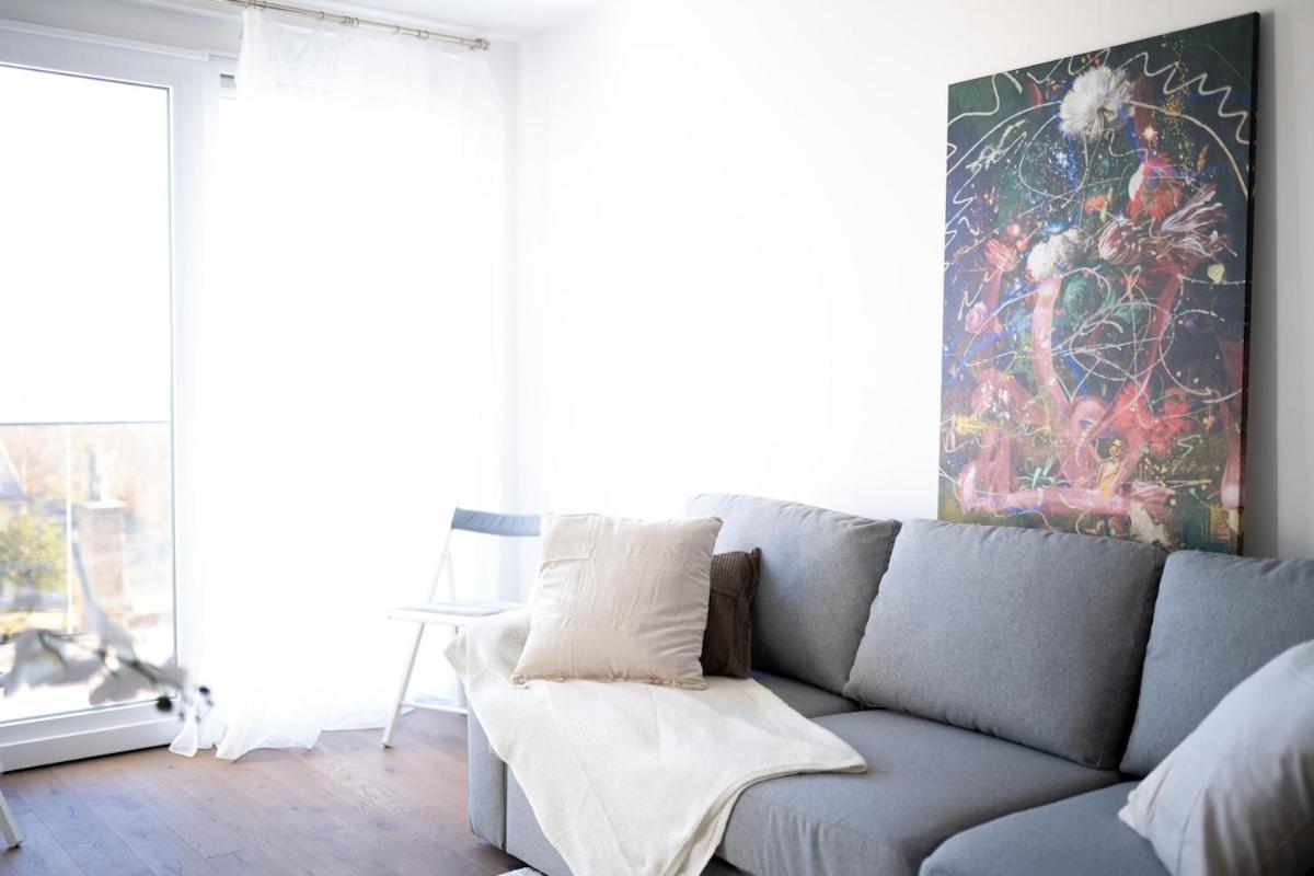 Premium Design With Balcony & Free Parking *