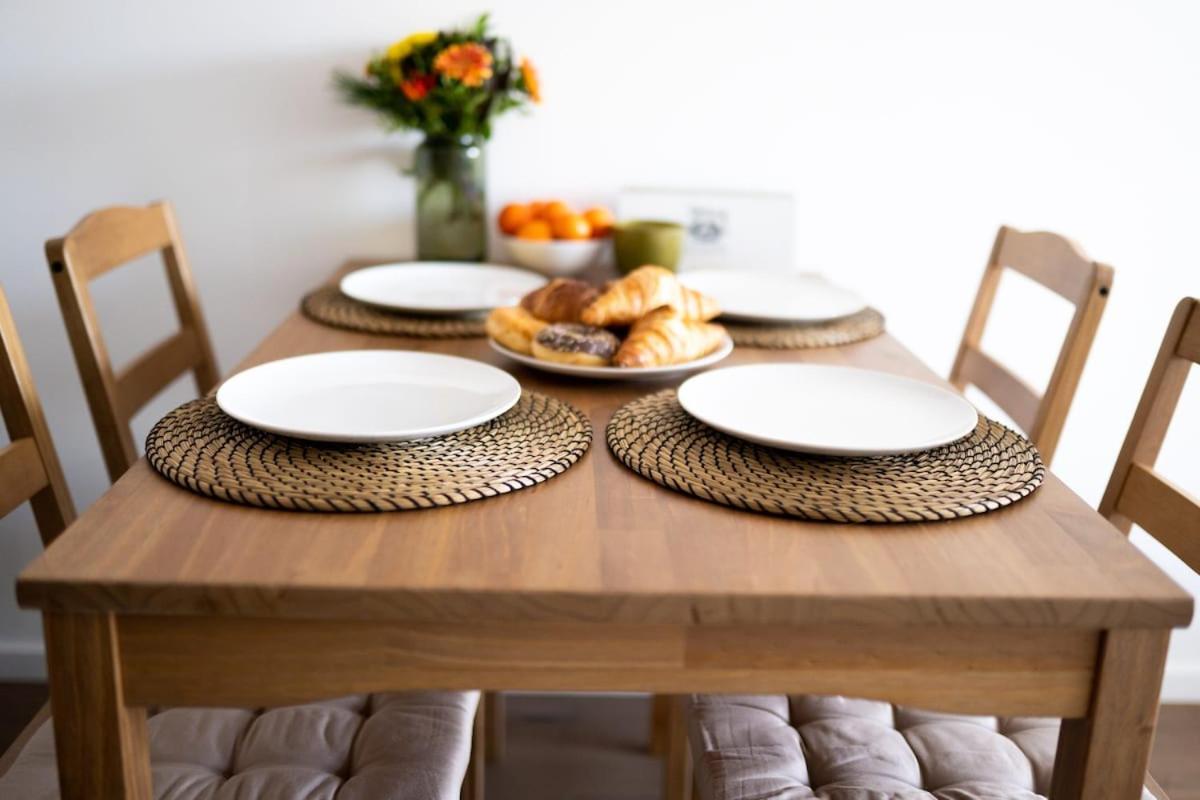 Premium Design With Balcony & Free Parking Wien
