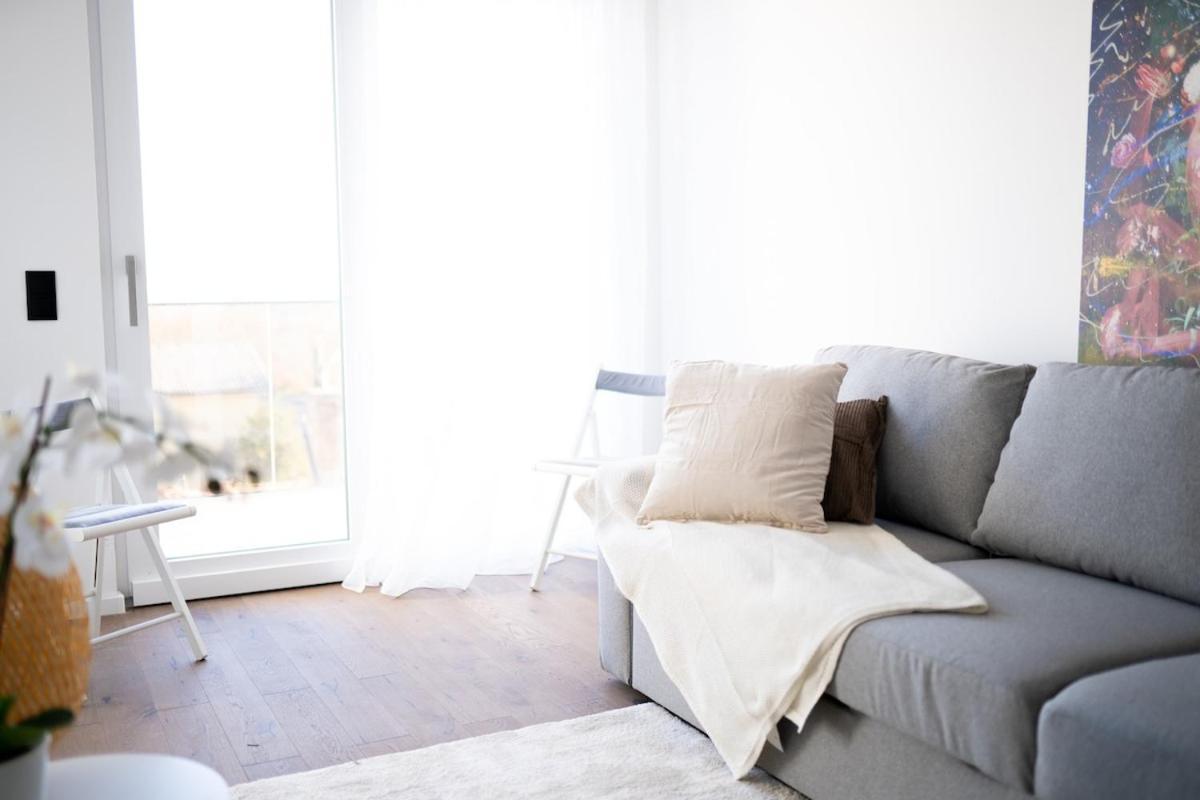 Premium Design With Balcony & Free Parking *